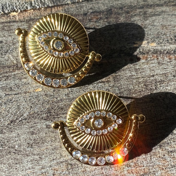 NEW Protection Eye Rhinestone Dangle Earrings - Picture 9 of 9